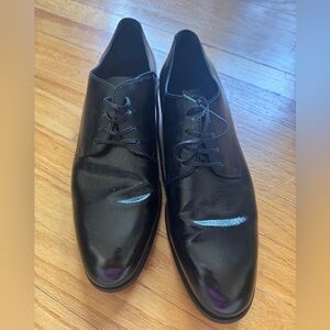 Hugo Boss Men's dress shoes patent leather embossed